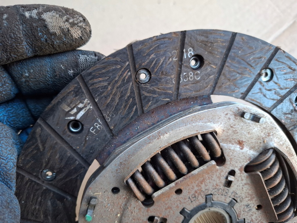 Renault dacia 302101221r 301012218r сцепление диск Киев