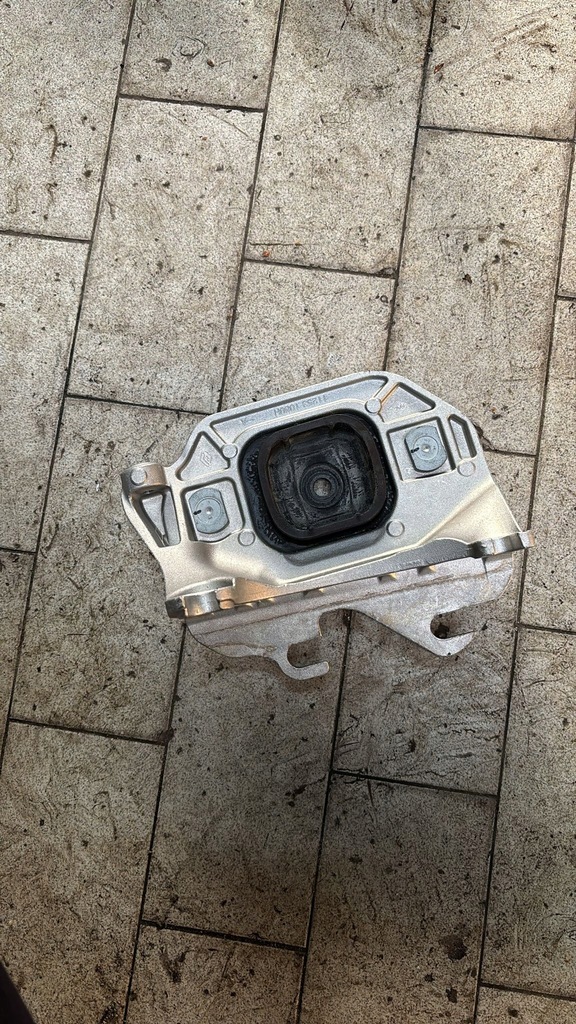 фото №8, Подушка коробки arkana renault clio v 112531060r