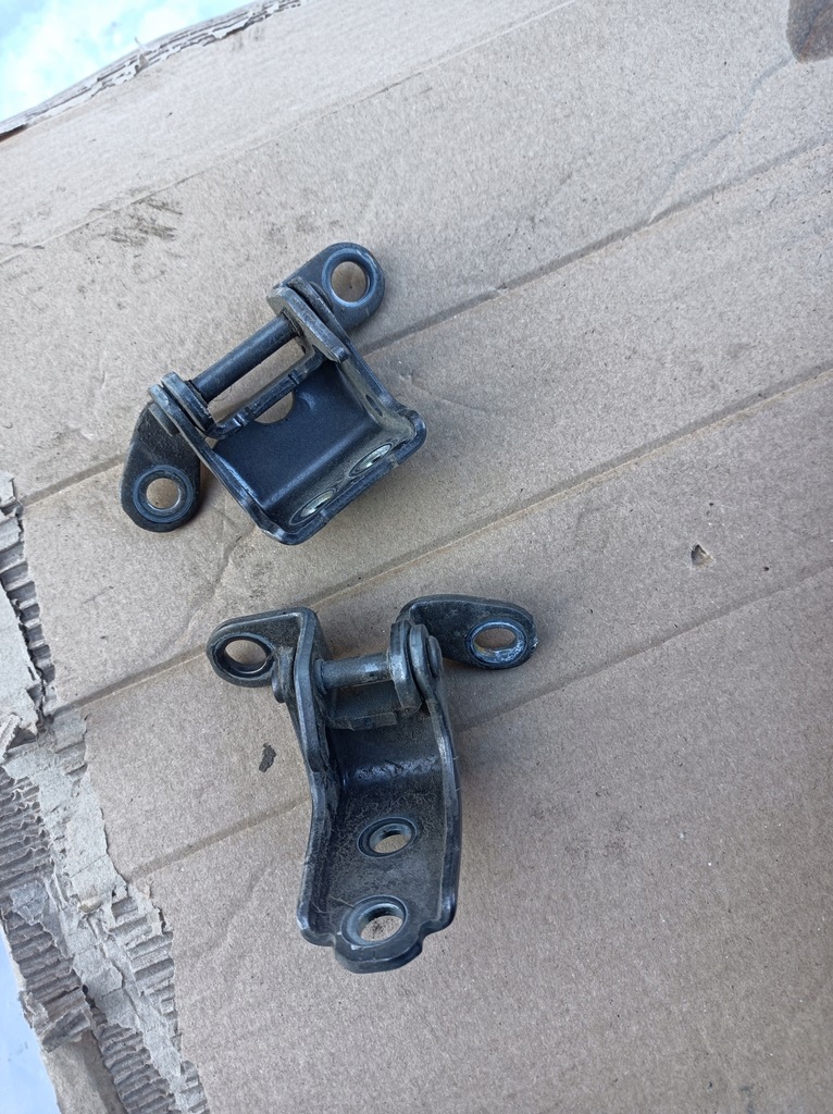 фото №1, Петлі двері лівих задня honda insight