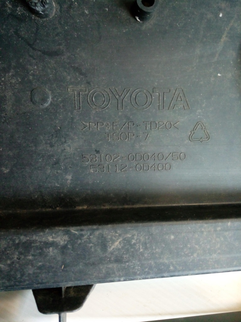 фото №14, Решётка бампера toyota yaris iii '14-17 перед 53112-0d400 с хромированные элементы oryg.