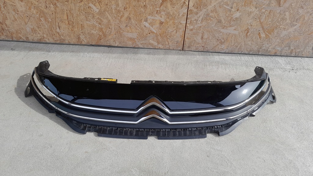 фото №1, Citroen berlingo iv решётка радиатора решётка радиатора хром каркас идеальное состояние