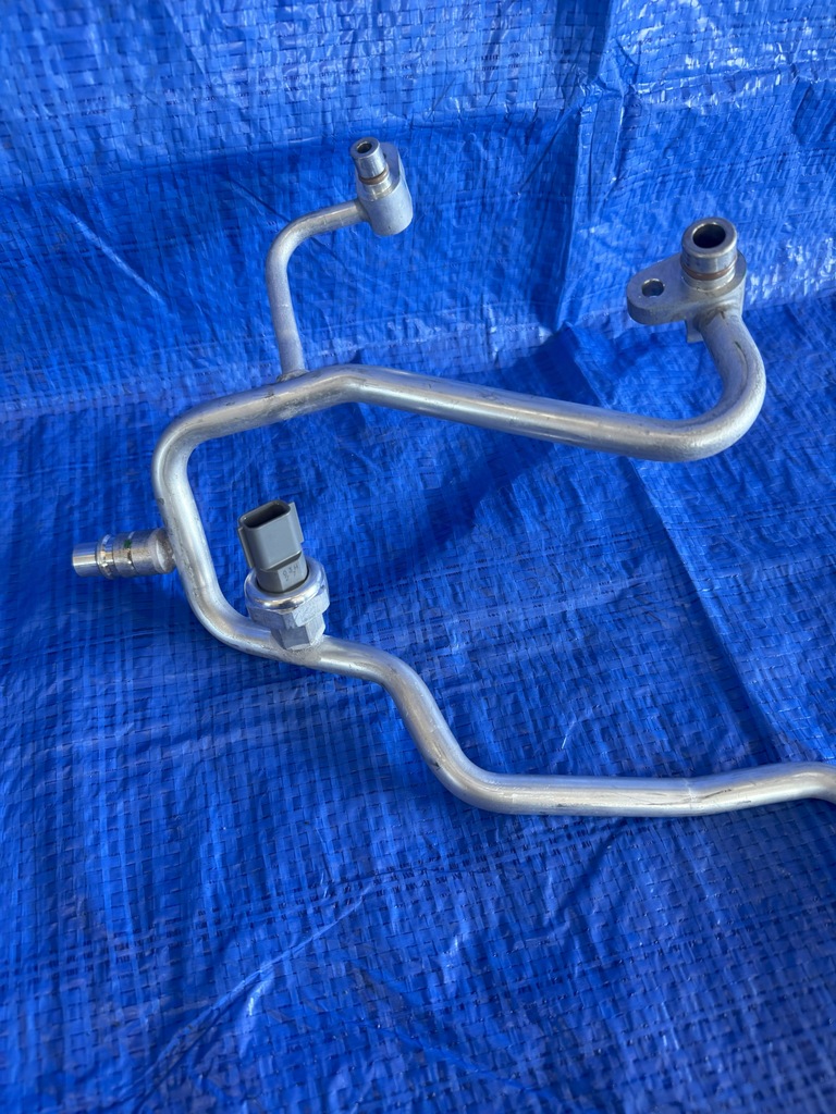 фото №5, Шланг кондиціонера renault megane v e-tech 924102218r