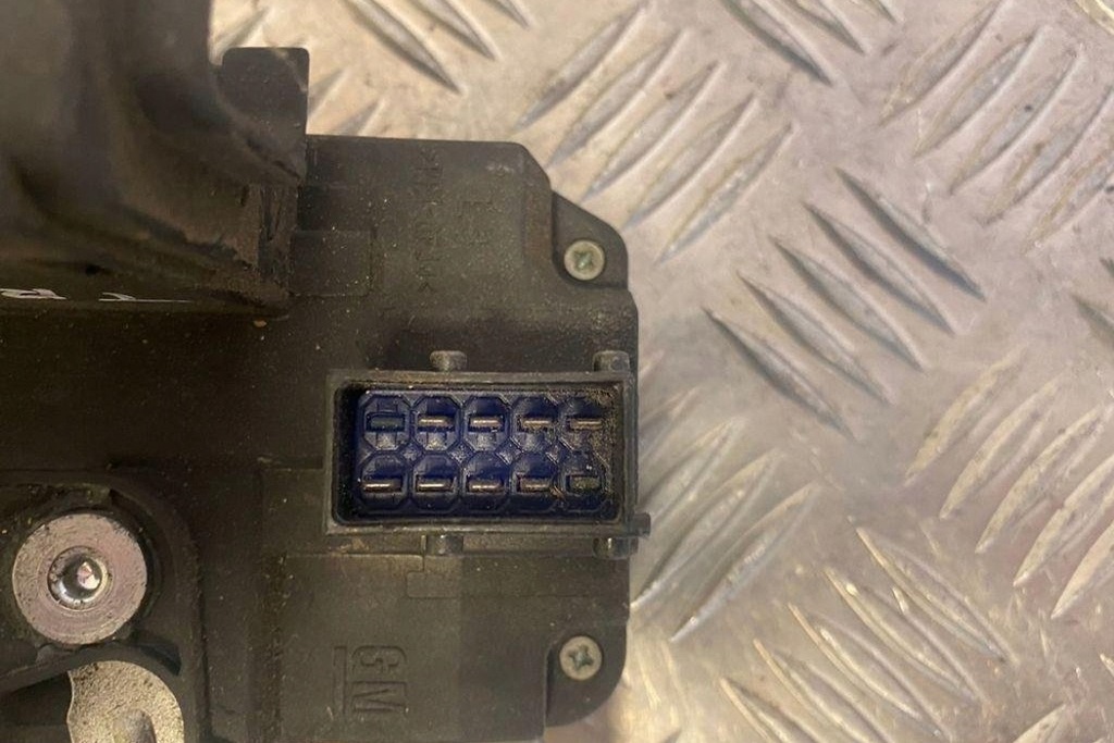 фото №5, Замок задних левых дверь renault trafic ii фургон fl 8200020187 1.9l