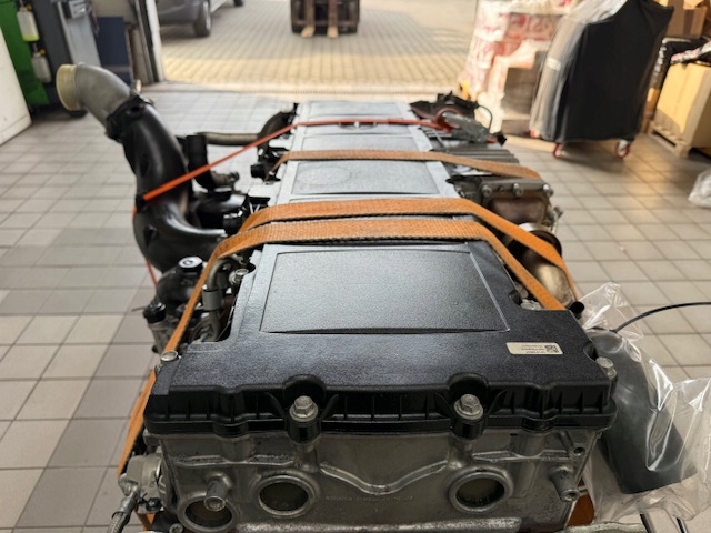 фото №10, Mercedes benz оригінальний номер kompletny новий двигун om471 12,8 litra