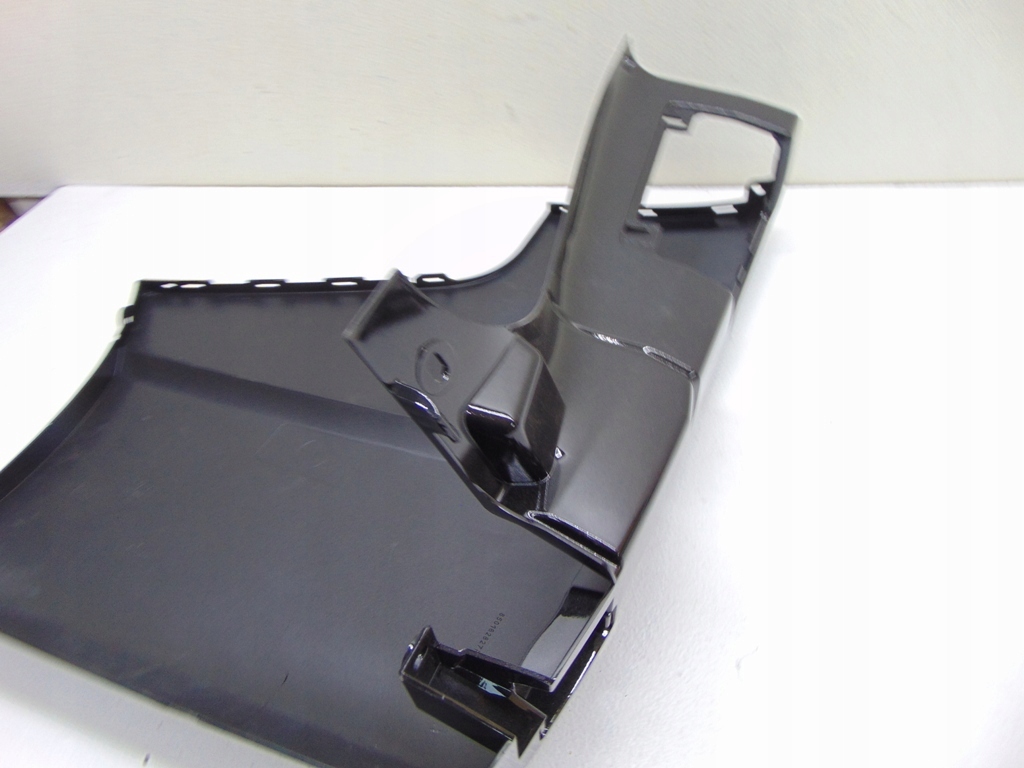 Уголок бампера задняя правый trafic iii vivaro Киев