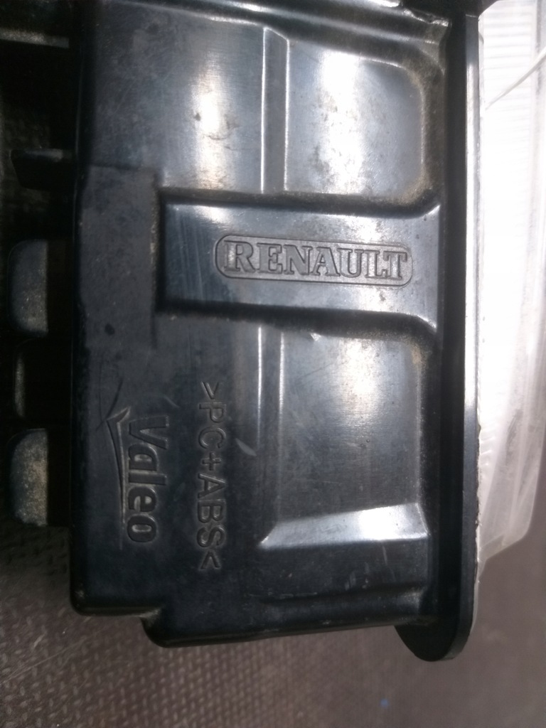 фото №4, Противотуманная фара перед правый renault clio iv 4 led 12-16