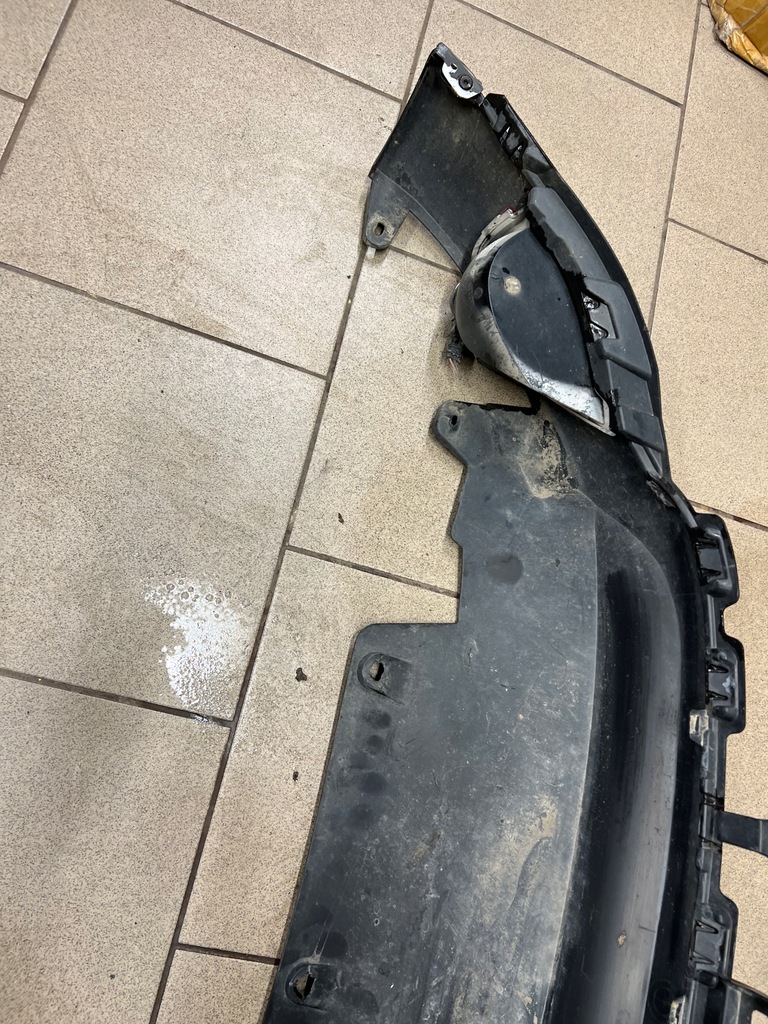 фото №8, Накладка бампера дифузор megane iv