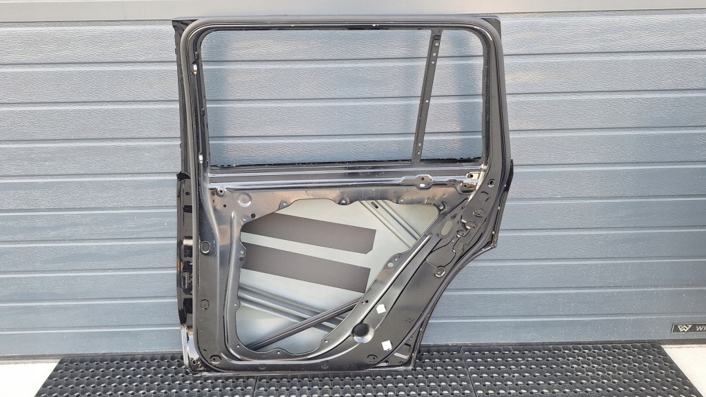 Mercedes gls x167 дверь правое задние Киев