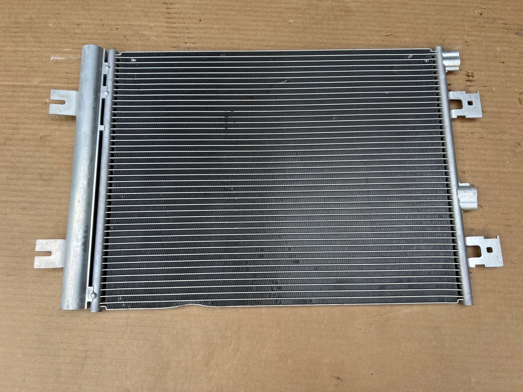 фото №1, Радиатор кондиционера dacia duster logan renault