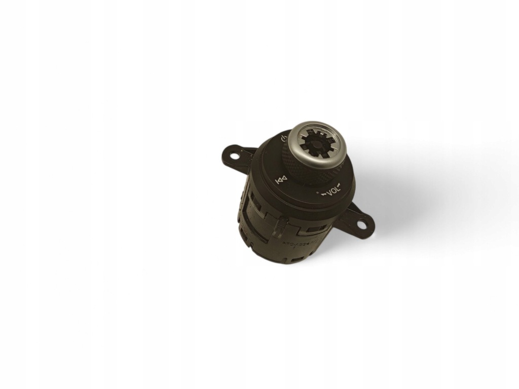 фото №1, Alfa romeo stelvio 156107465 панелі керування, перемикачі