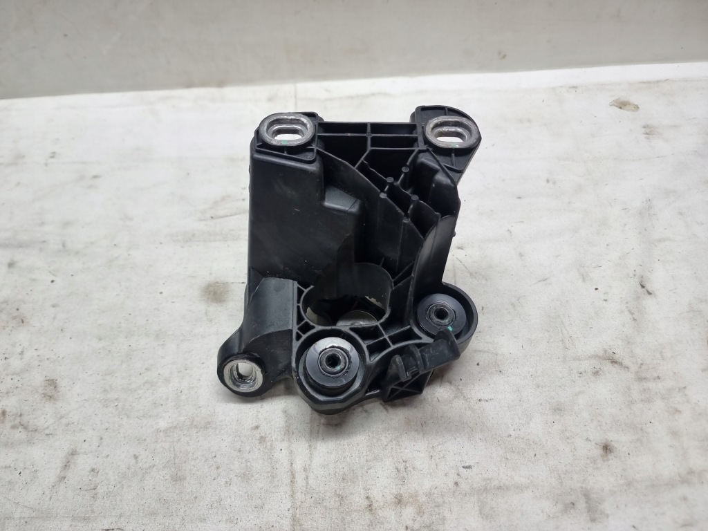 фото №1, Кронштейн кронштейн насоса abs mercedes w212