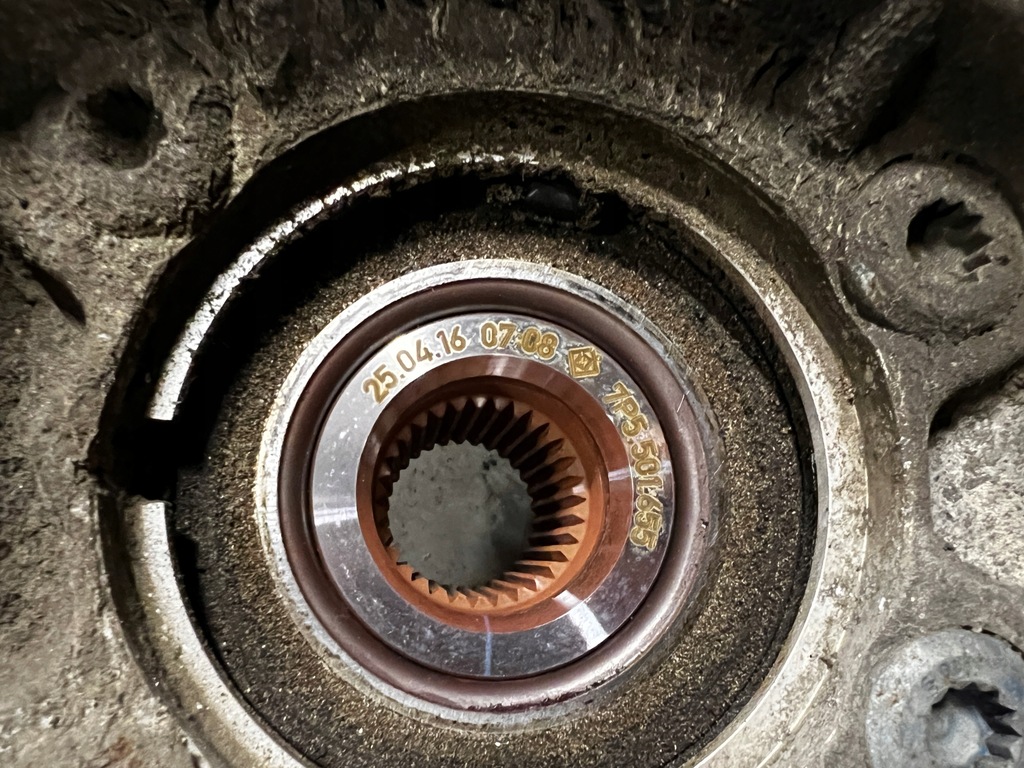 фото №6, Поворотный кулак ступица задняя правый porsche cayenne ii 7p5 gts 4.8 v8