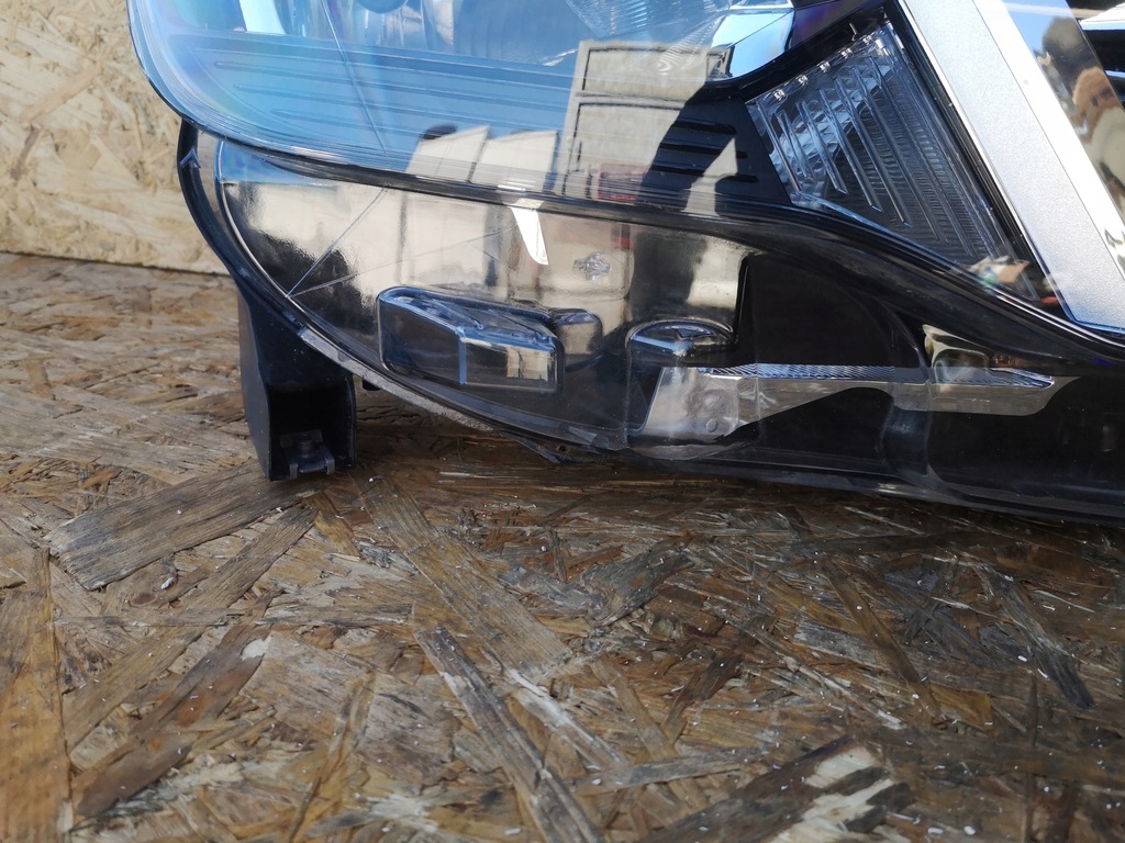 фото №8, Peugeot partner iv rifter iv лампа правый перед 9816826880 не ремонтировалась bdb