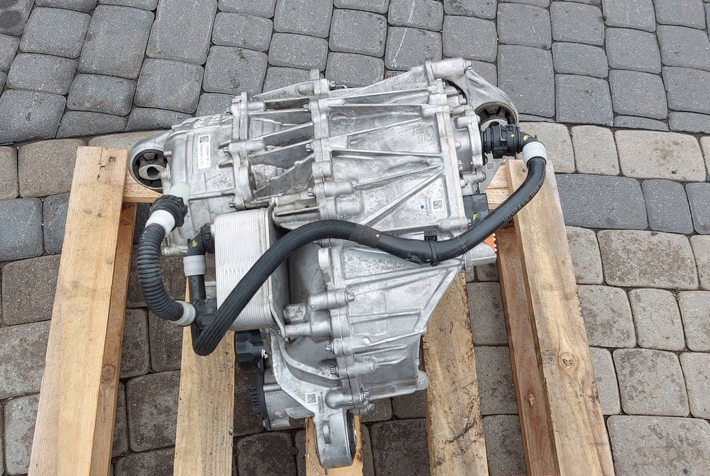 фото №1, Двигун електричний перед tesla model y