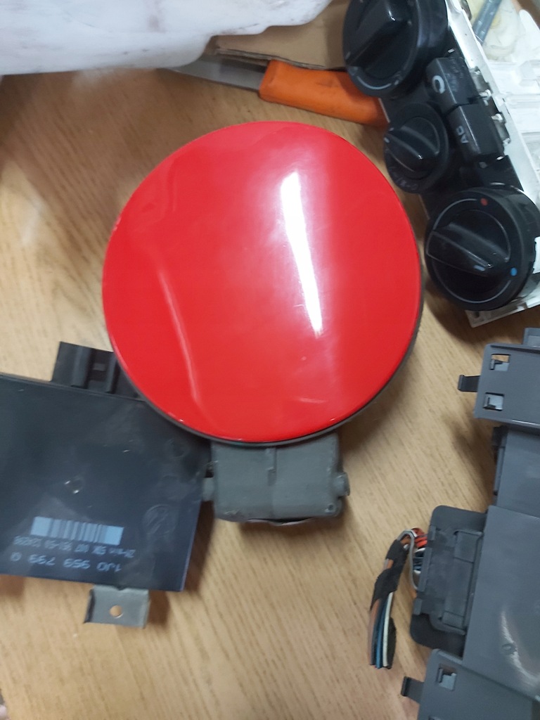 фото №1, Кришка заливної пального skoda octavia i