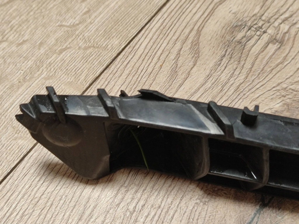 фото №9, Направляющая кронштейн бампера левый перед передний toyota yaris cross 21--