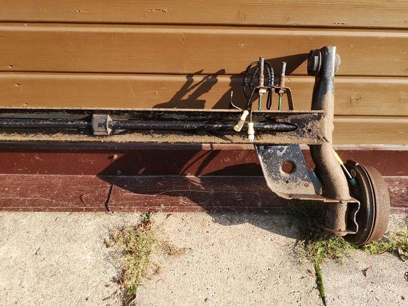 фото №8, Oś балка задняя тормозные барабаны renault clio ii