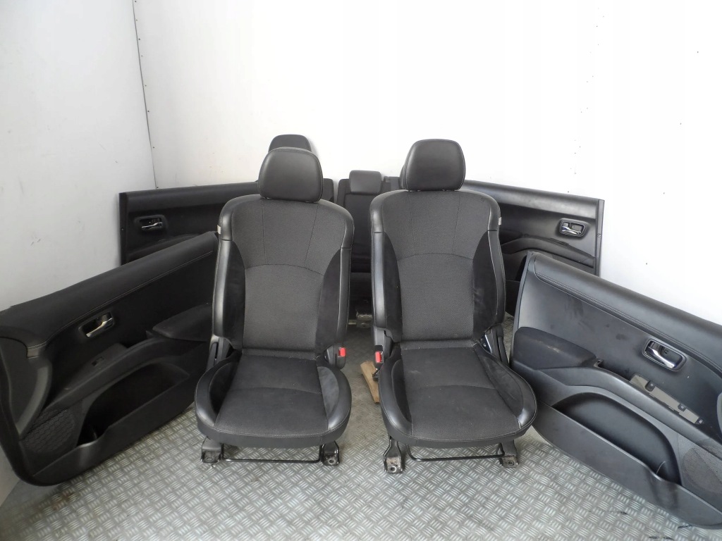 фото №1, Сиденья заднее сиденье обшивки c-crosser 4007 outlander kpl