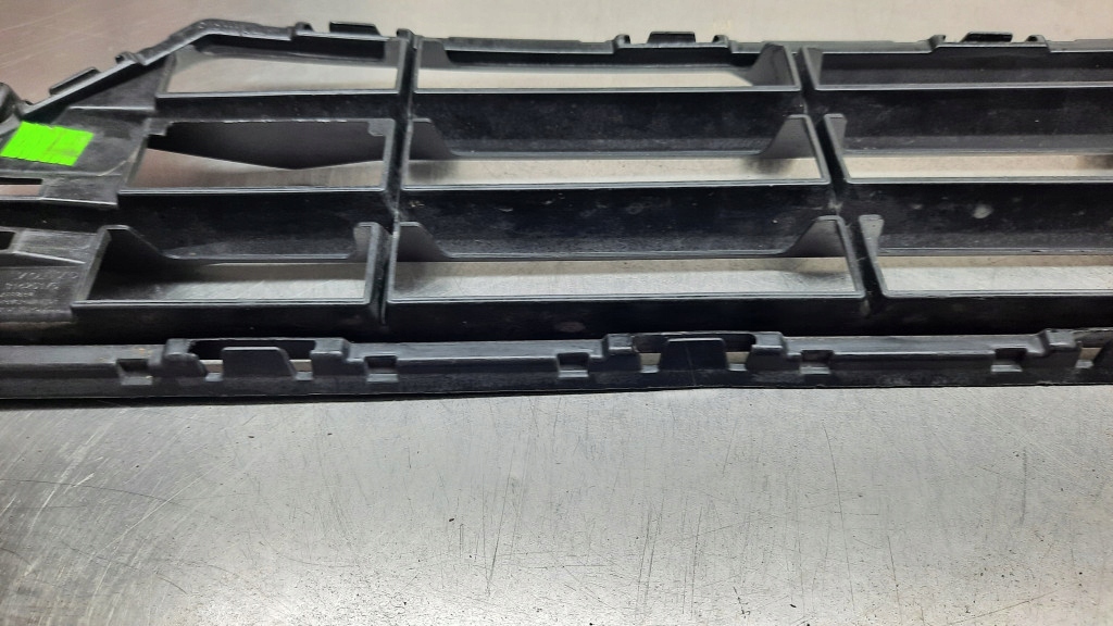 фото №12, Решітка бампера перед 31425175 volvo xc60 ii