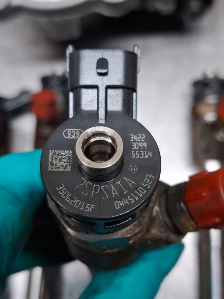 Купити Система паливний maserati 3.0 d m15746d 0445010696 0445110523