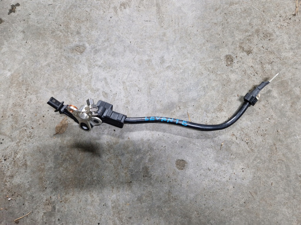 фото №1, Maserati levante клемма минусовая 670038110