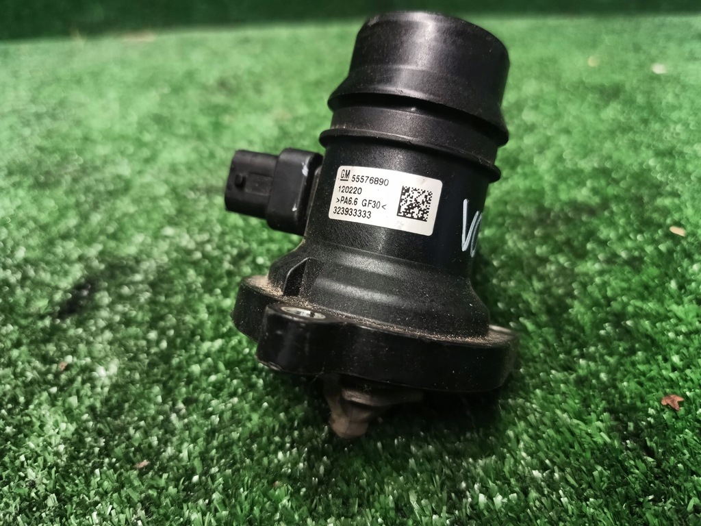 фото №1, Opel ampera корпус термостата 55576890