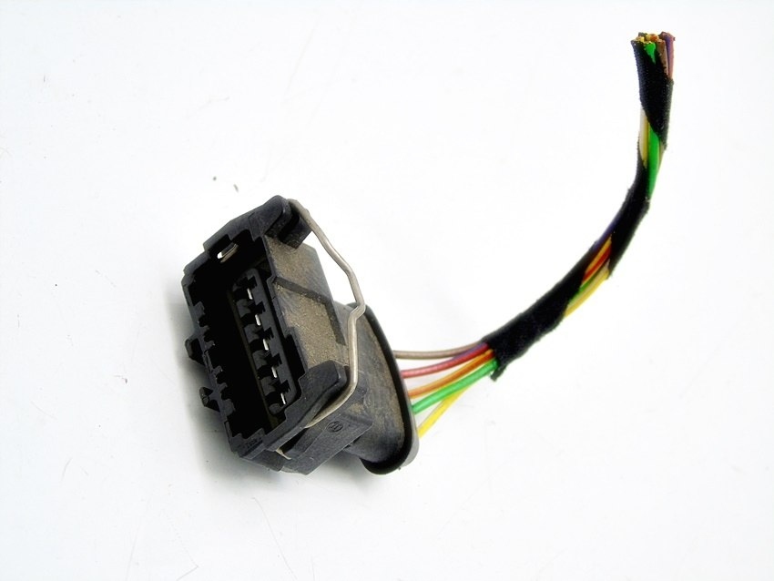 фото №1, Штекер колодка штекер mercedes 1928402430 w168 w169