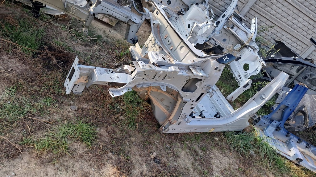 фото №1, Renault megane v e-tech четверть левый перед