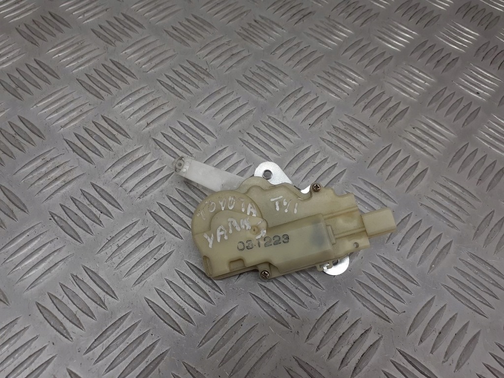 фото №1, Моторчик отопителя toyota yaris i