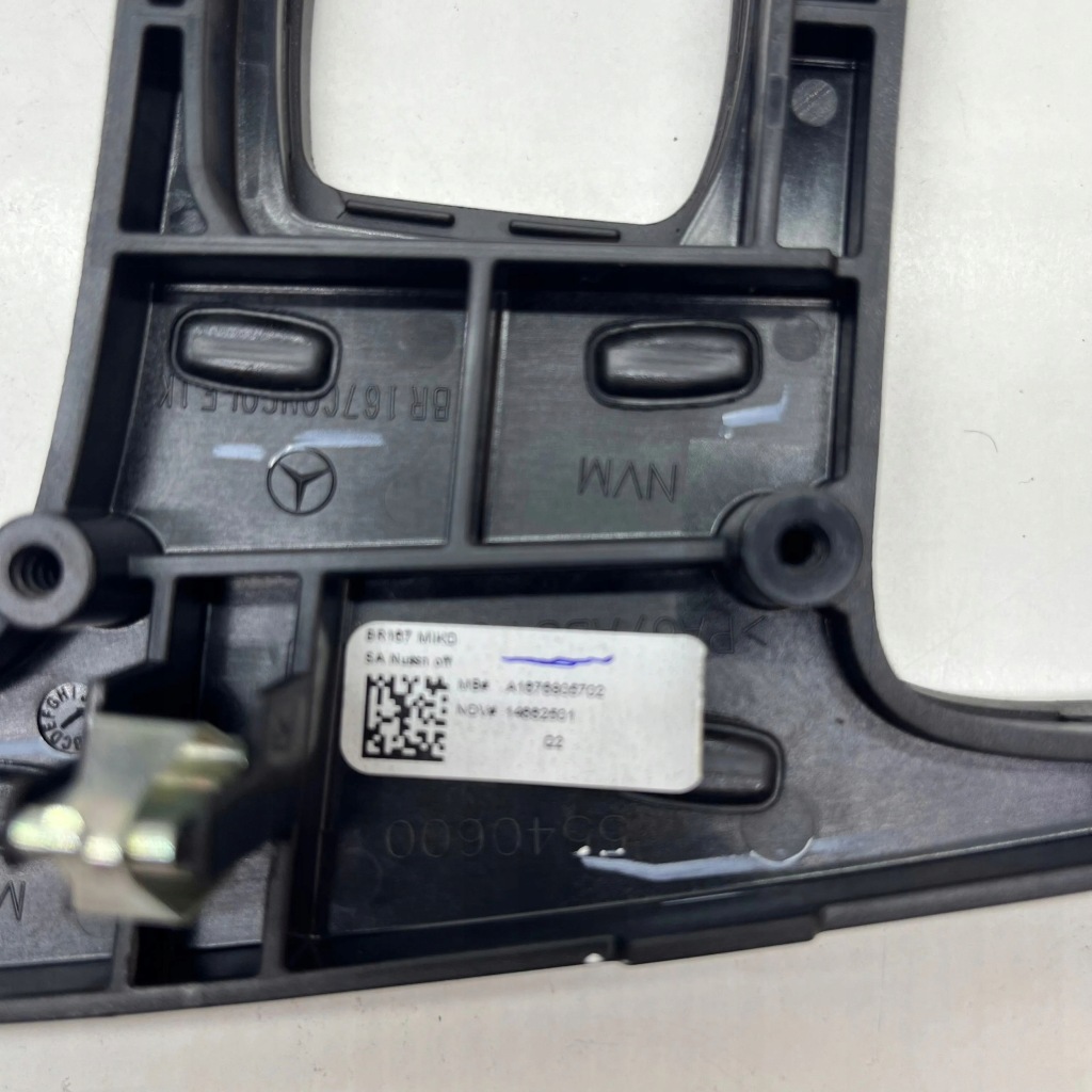 Mercedes-benz gle w167 2019 молдинг консолі центральної a1676906702 Недорого