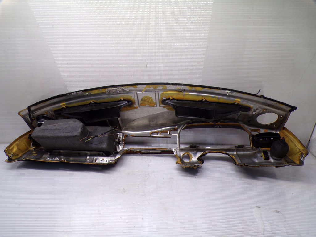 фото №8, Приборная панель приборная приборная панель mercedes w201 190