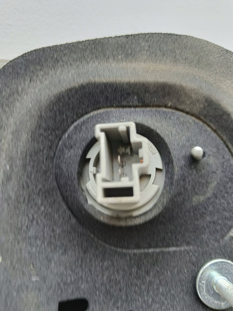 фото №10, Honda fr-v 2008 задняя сторона правая лампа задняя