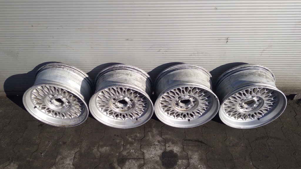 Диски 15” aluminiowe комплект bmw e34 kba42022 1180991 5 x 120 et 19 7j Зі Шроту
