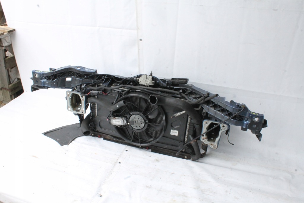Панель передняя радиатор ford focus mk2 рестайлинг  2007r- 2.0 tdci автоматическая коробка передач в Украине