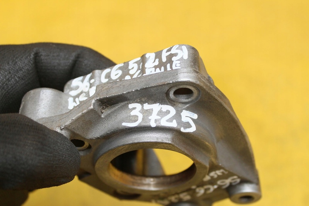 фото №7, Mocowanei насоса усилителя s6 c6 5.2fsi 4f0145155l