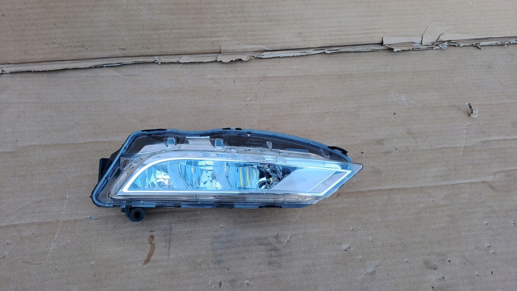 фото №1, Seat leon iii правый противотуманная фара 5f0941702b