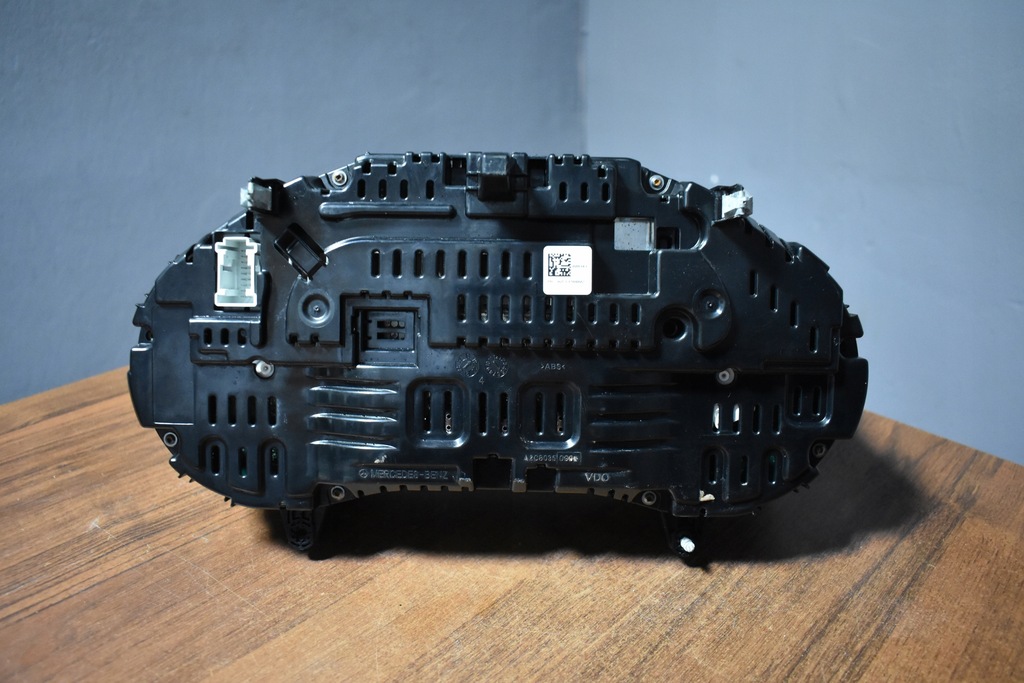 фото №6, Лічильник прилади mercedes w205 usa 1