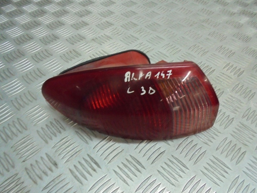 фото №1, Лампа левая задняя alfa romeo 147 3d