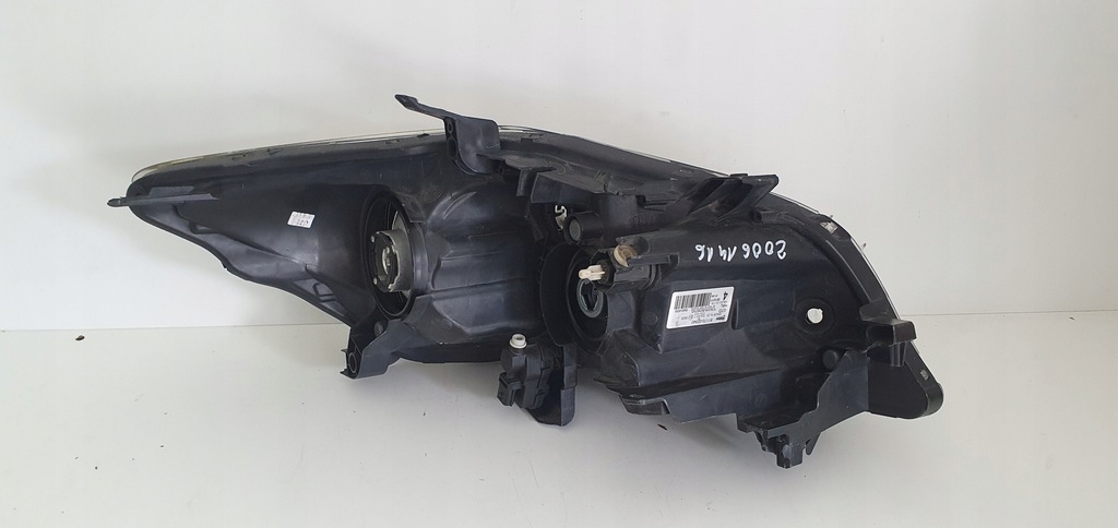 фото №4, Лампа передняя toyota auris левая