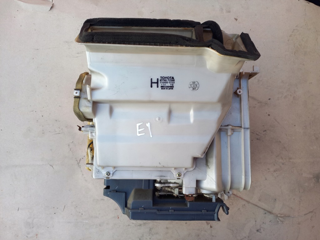 фото №1, Toyota corolla e9 87-92 модуль корпус обігрівача