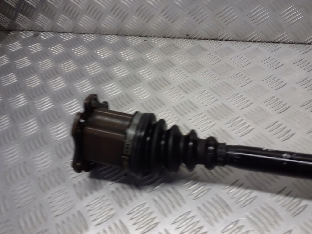 фото №3, Приводной вал левая передняя audi a6 c5 2.4 4b0407271as