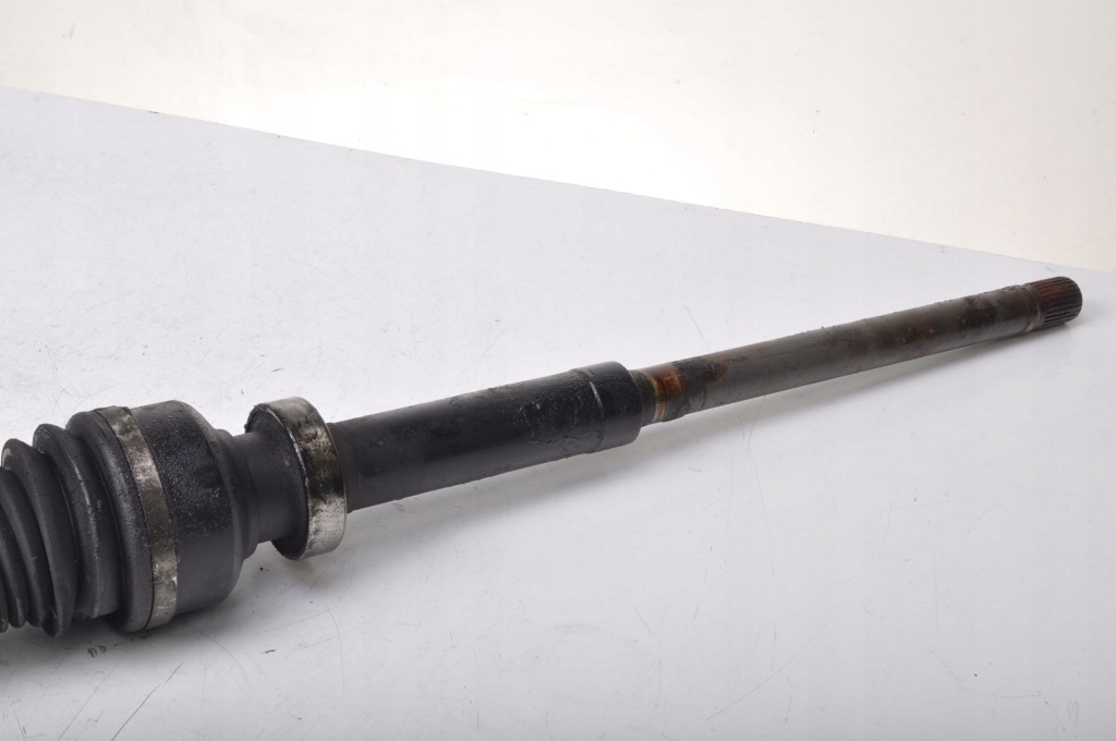 Volvo xc90 2.4 d5 рестайлінг  привідний вал права довга 31280872 Недорого