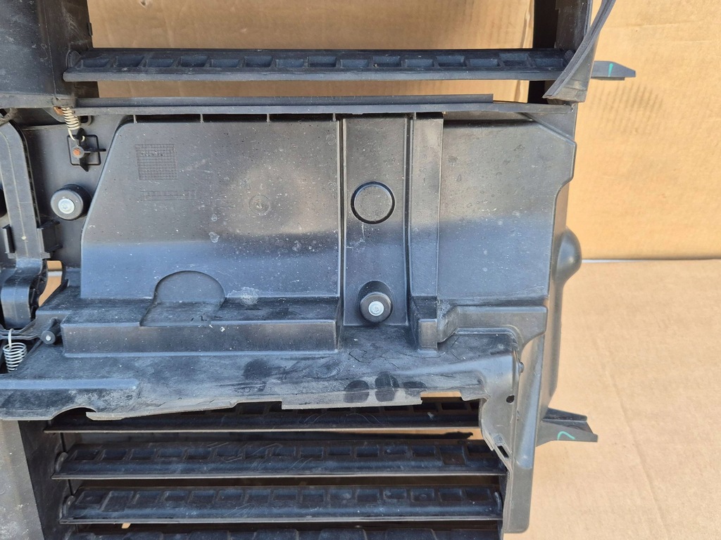 фото №8, Bmw 2 f45 f46 13- жалюзі кермо pas передній 7338207