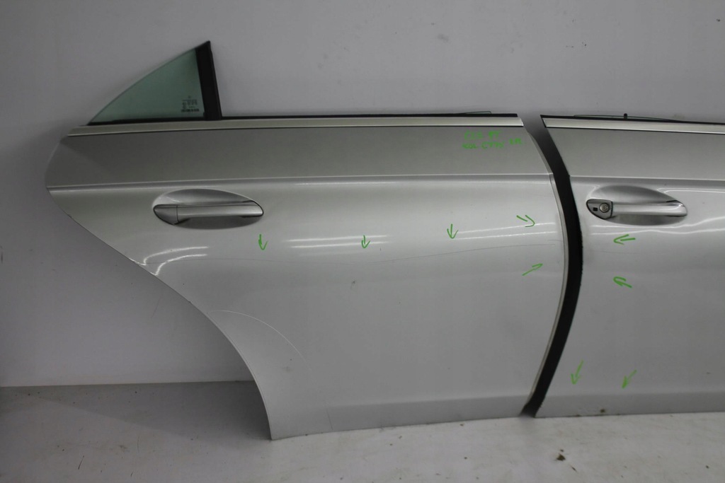 фото №1, Дверь правый задняя mercedes cls c219 kol. 775 04-