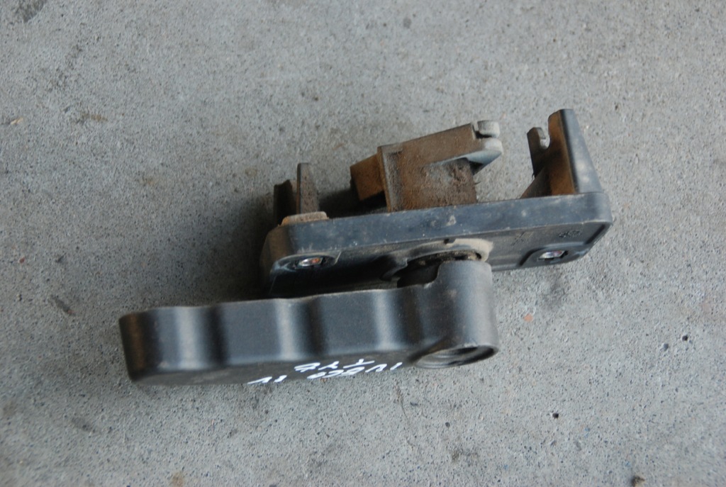 фото №2, Iveco daily vi 14- ручка внутренняя дверь задняя оригинал