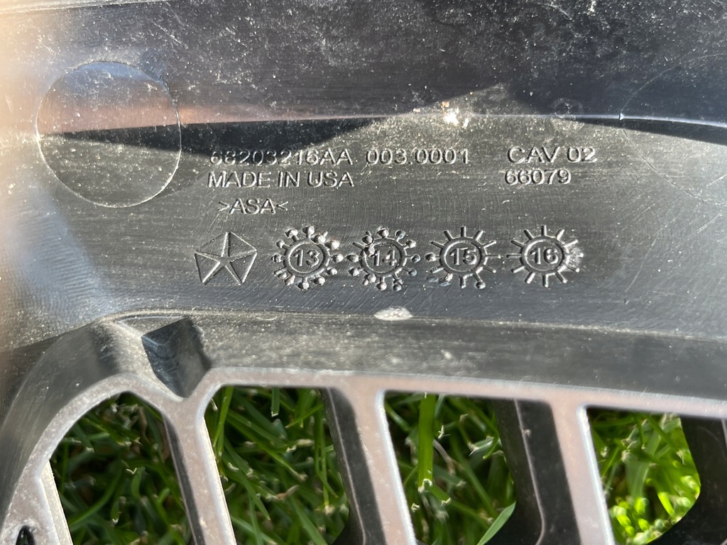 фото №14, Jeep cherokee kl решётка радиатора решётка радиатора решётка 68203216aa