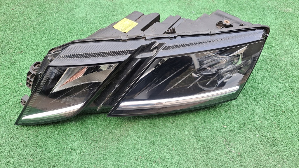 Купить Skoda octavia 3 3 рестайлинг  5e1 full led фара передняя комплект