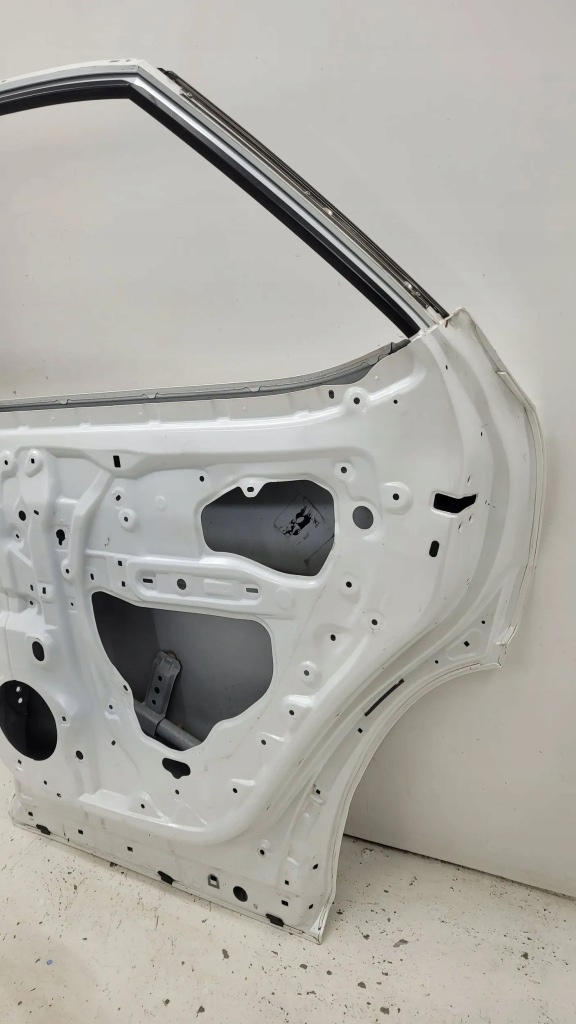 Купить Lexus rx iv 4 15+ дверь задняя задняя правое  fv