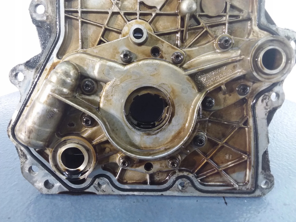 Mini r50 r52 r53 1.6b w10b16d насос оливи 04693103aa Недорого