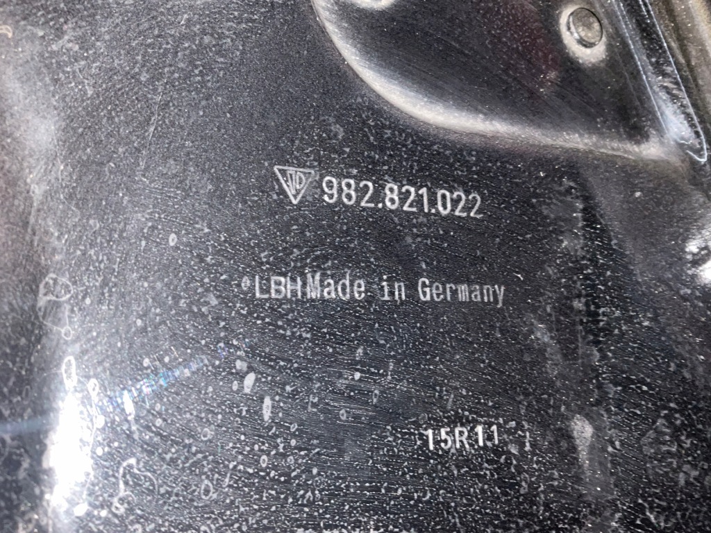 Крыло  правый  перед передний porsche cayman boxter 982 рестайлинг  15-19 982821022 Цена